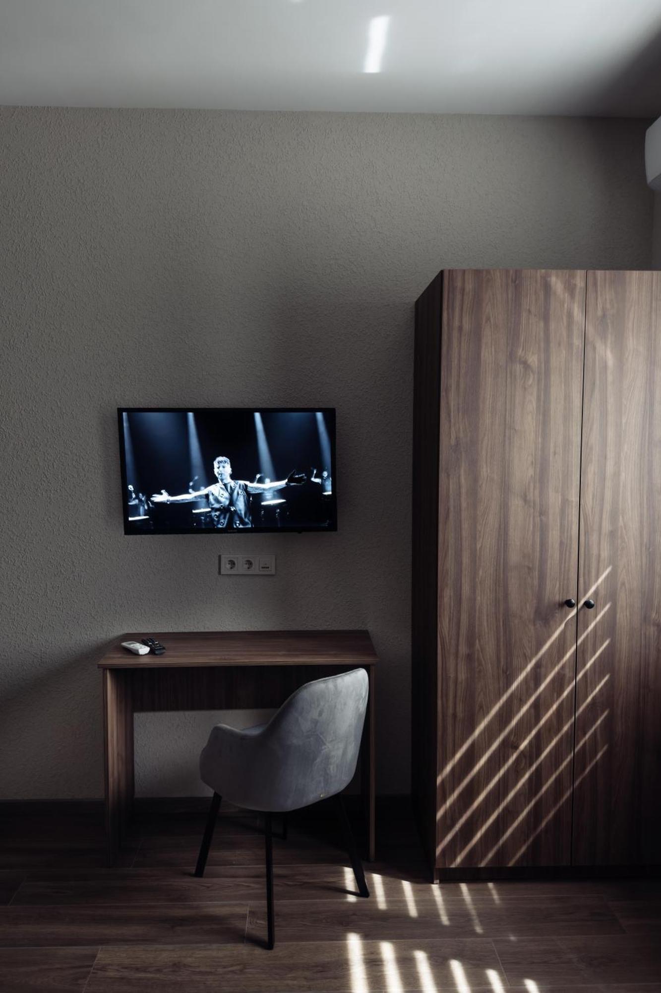 Nesvit Hotel キエフ エクステリア 写真