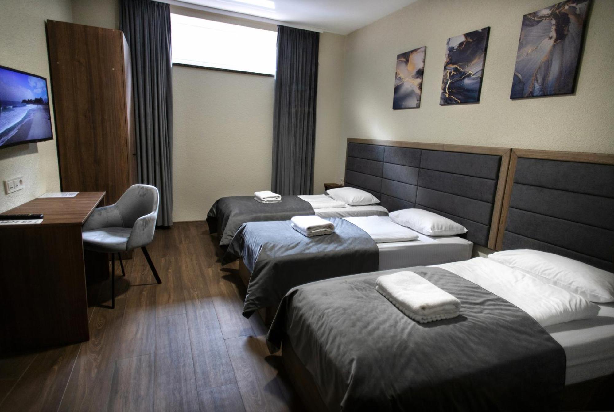 Nesvit Hotel キエフ エクステリア 写真